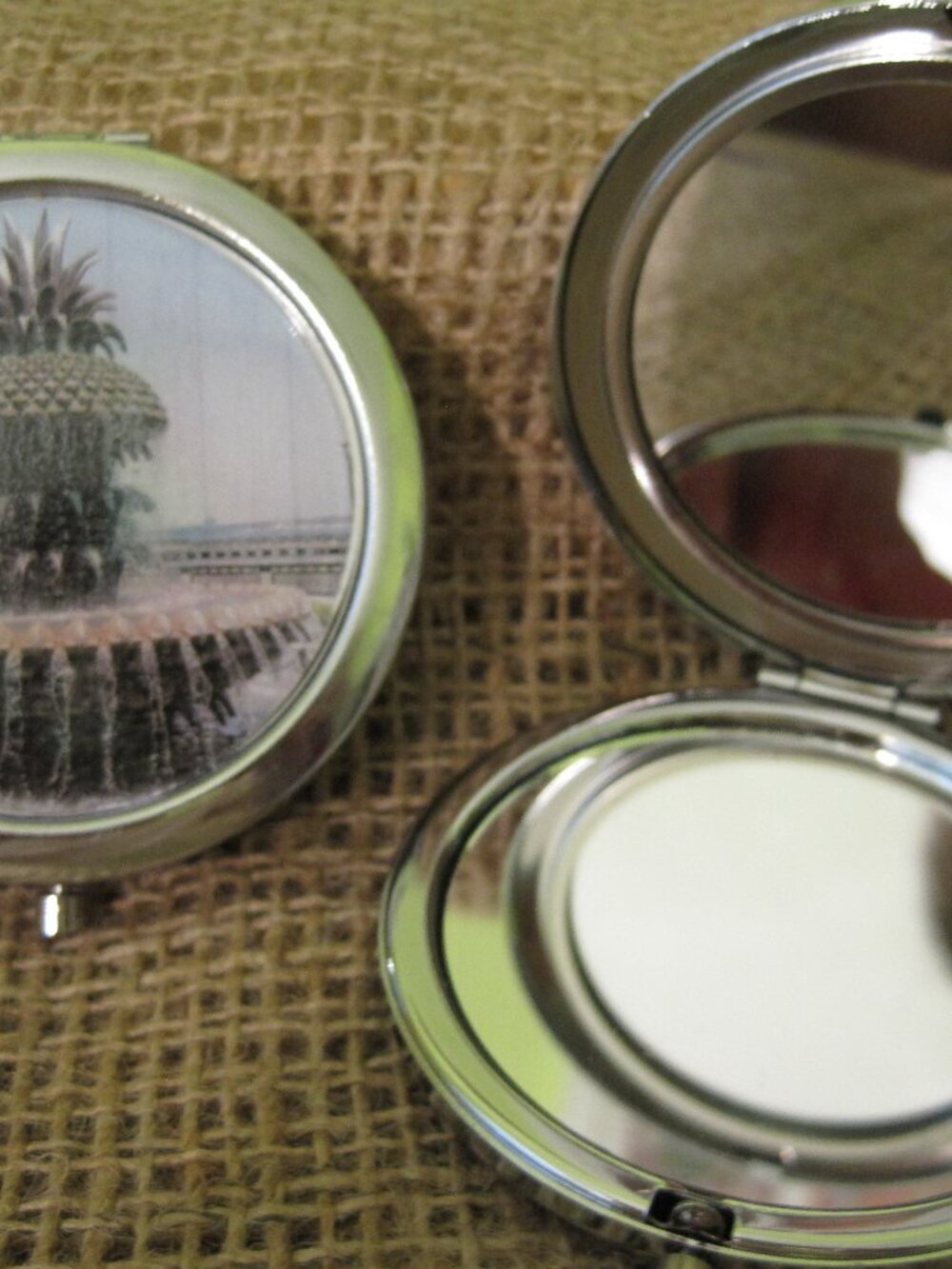 Pineapple Fountain Themed Compact/Pocket Mirror